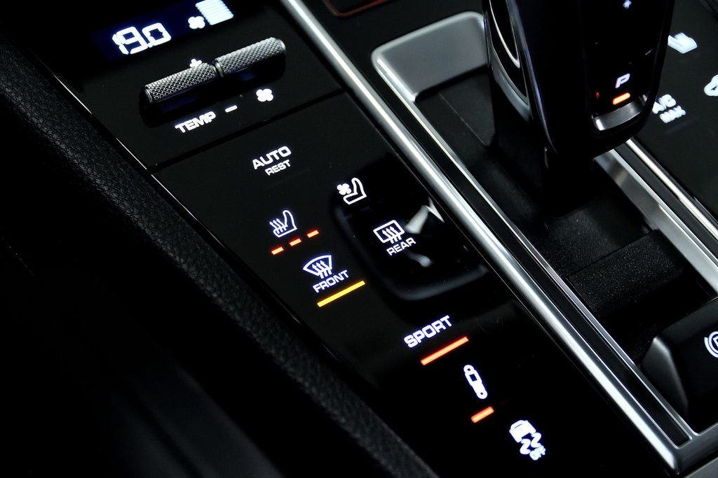 Porsche Cayenne  2022 à Laval, Québec - 25 - w1024h768px