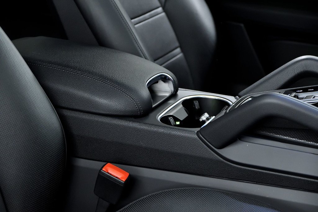 Porsche Cayenne  2022 à Laval, Québec - 32 - w1024h768px