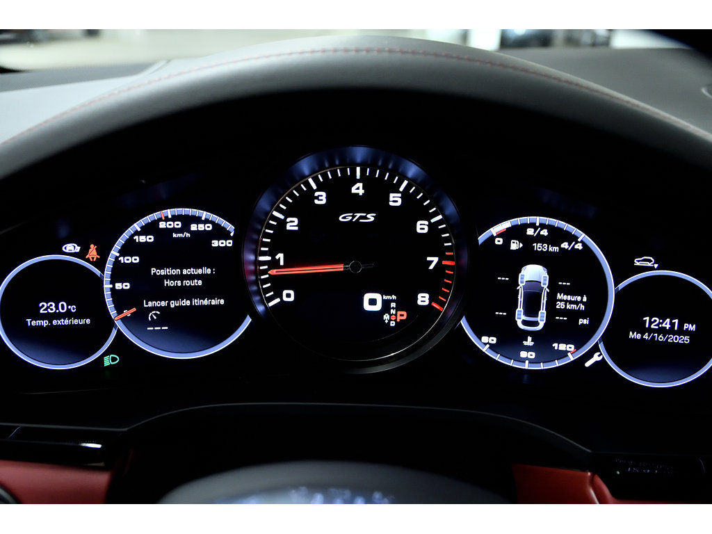 2023 Porsche Cayenne GTS Coupe AWD in Laval, Quebec - 16 - w1024h768px