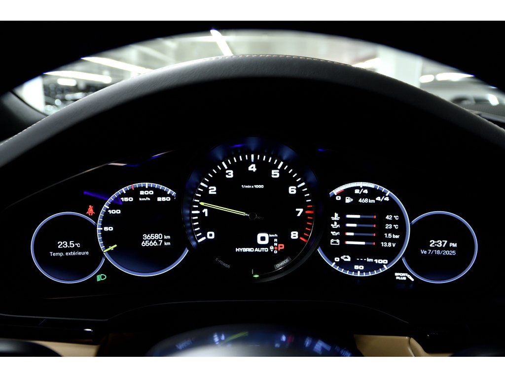 Porsche Cayenne Platinum Edition E-Hybrid AWD / Premium Plus 2023 à Laval, Québec - 20 - w1024h768px