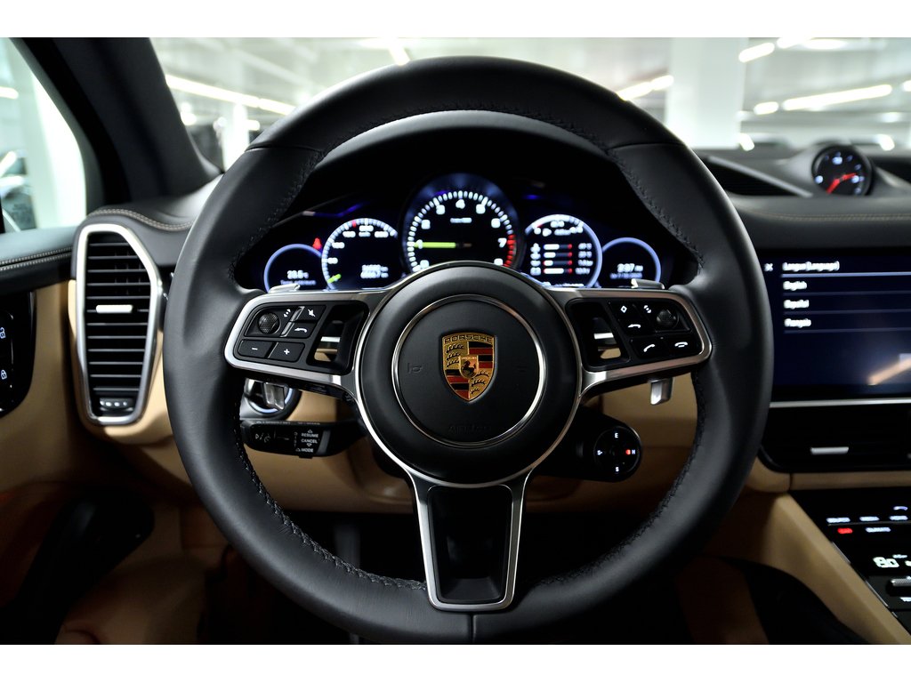 Porsche Cayenne Platinum Edition E-Hybrid AWD / Premium Plus 2023 à Laval, Québec - 21 - w1024h768px