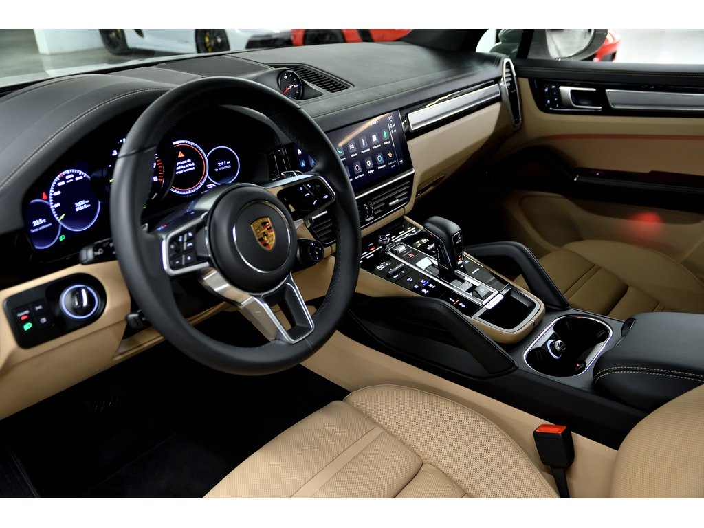 Porsche Cayenne Platinum Edition E-Hybrid AWD / Premium Plus 2023 à Laval, Québec - 13 - w1024h768px