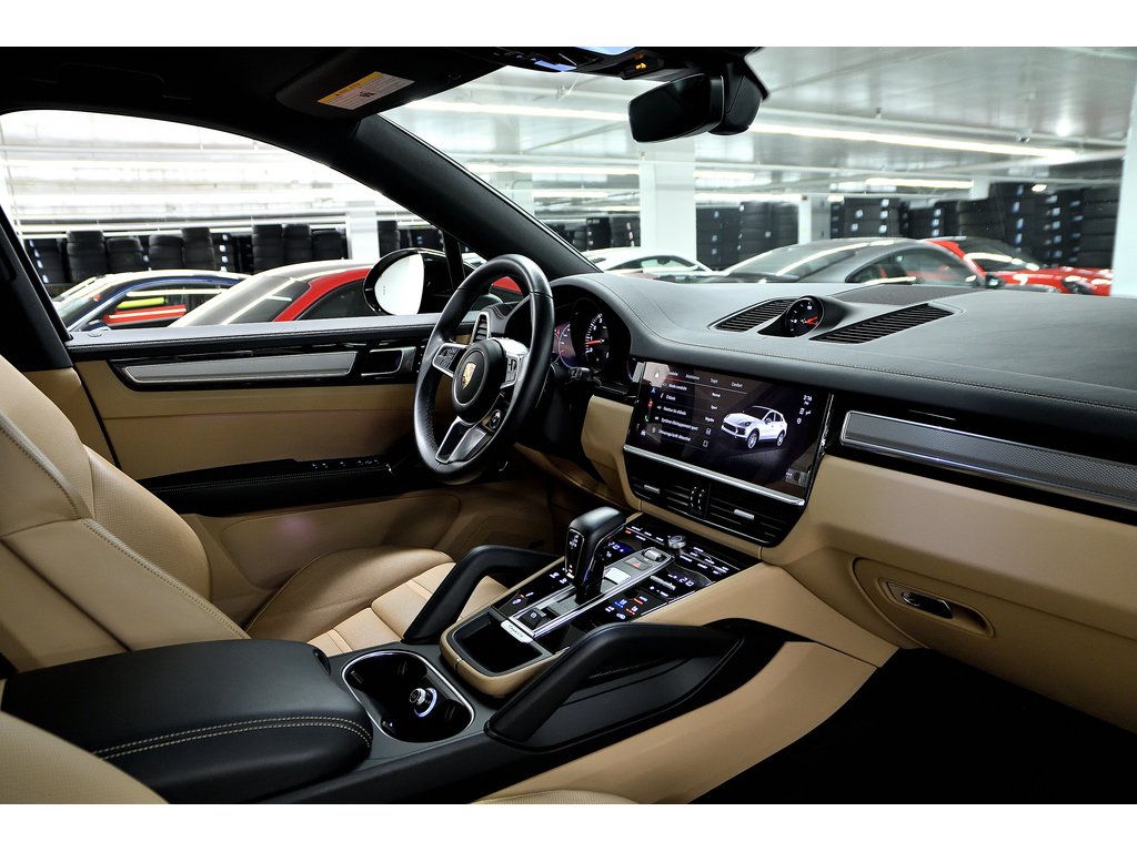 Porsche Cayenne S Platinum Coupe / Premium + Performance Package 2023 à Laval, Québec - 33 - w1024h768px