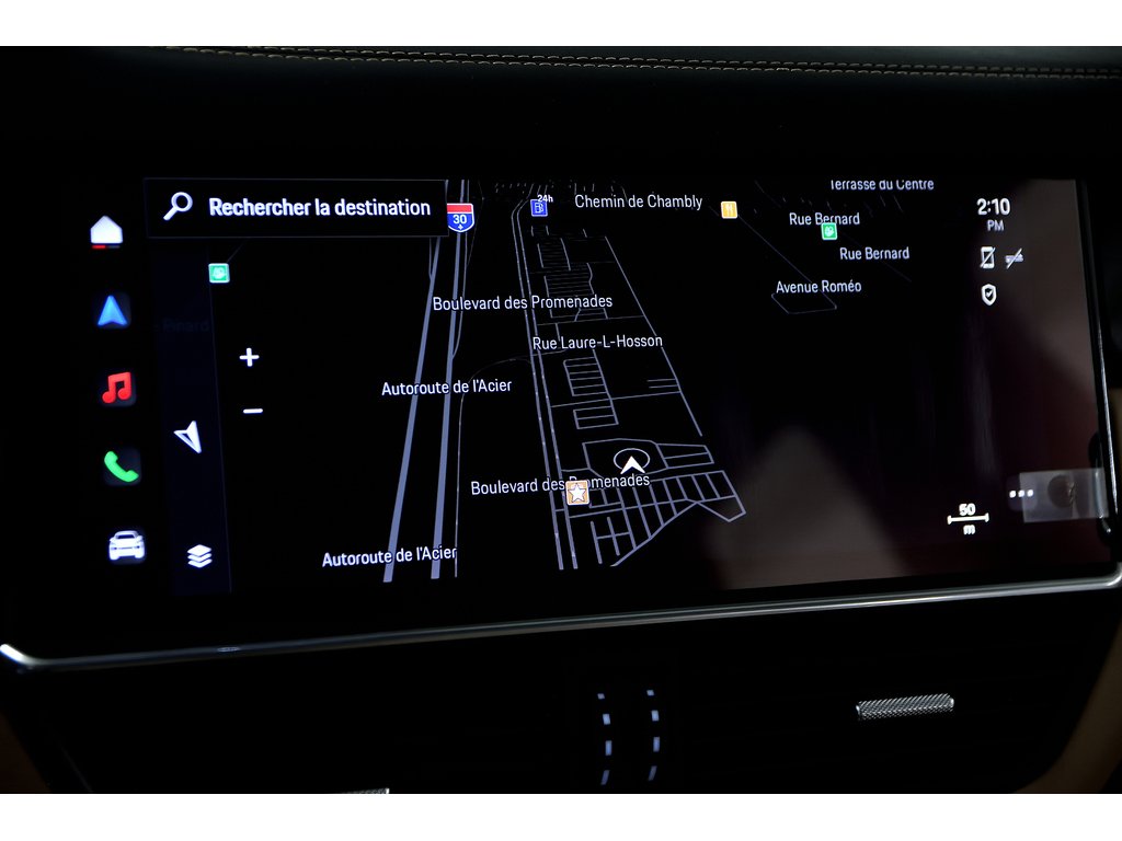 2023 Porsche Cayenne S Platinum Coupe / Premium + Performance Package in Laval, Quebec - 25 - w1024h768px