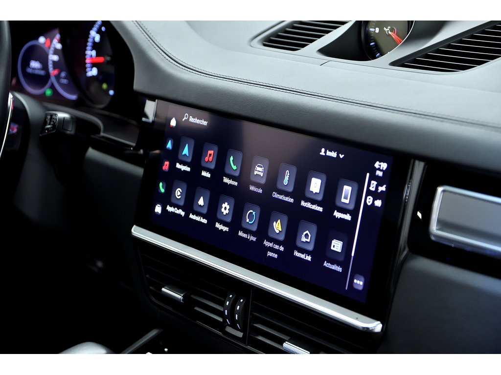 Porsche Cayenne Platinum Edition / Premium Plus / Sport Exhaust 2023 à Laval, Québec - 19 - w1024h768px