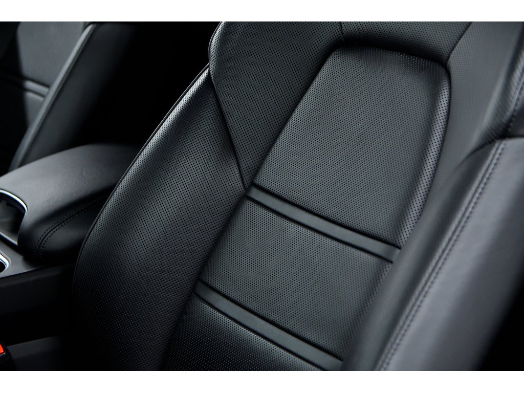 Porsche Cayenne Platinum Edition / Premium Plus / Sport Exhaust 2023 à Laval, Québec - 15 - w1024h768px