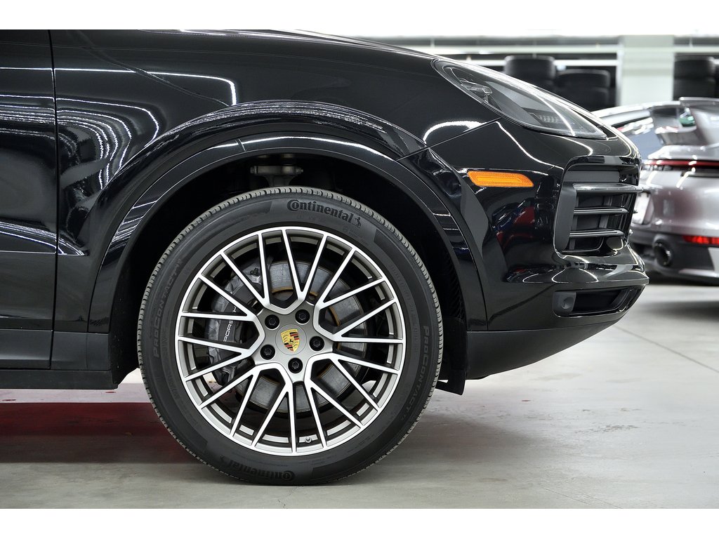 Porsche Cayenne Platinum Edition / Premium Plus / Sport Exhaust 2023 à Laval, Québec - 9 - w1024h768px