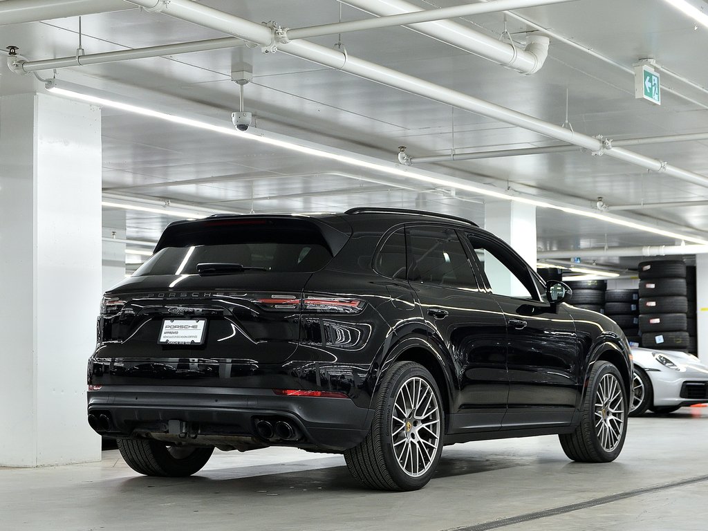 Porsche Cayenne Platinum Edition / Premium Plus / Sport Exhaust 2023 à Laval, Québec - 3 - w1024h768px