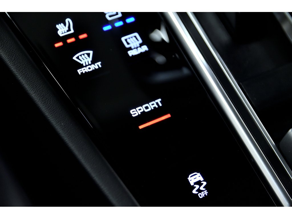 Porsche Cayenne Platinum Edition / Premium Plus / Sport Exhaust 2023 à Laval, Québec - 36 - w1024h768px