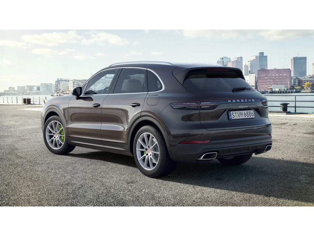 2023 Porsche Cayenne E-Hybrid AWD / Premium Package in Laval, Quebec - 3 - w1024h768px