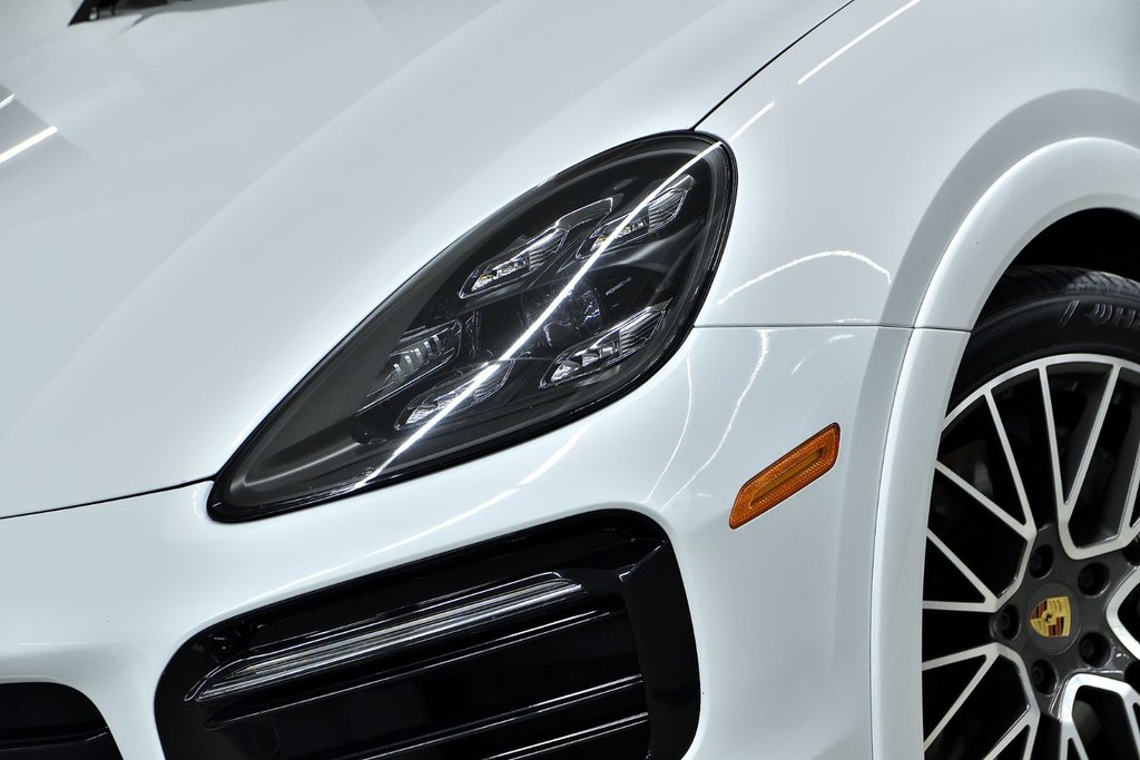 Porsche Cayenne Coupe Platinum Edition 2023 à Laval, Québec - 7 - w1024h768px