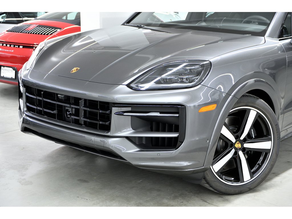 Porsche Cayenne S / Premium Plus / Air Suspension / Sport Design 2024 à Laval, Québec - 6 - w1024h768px