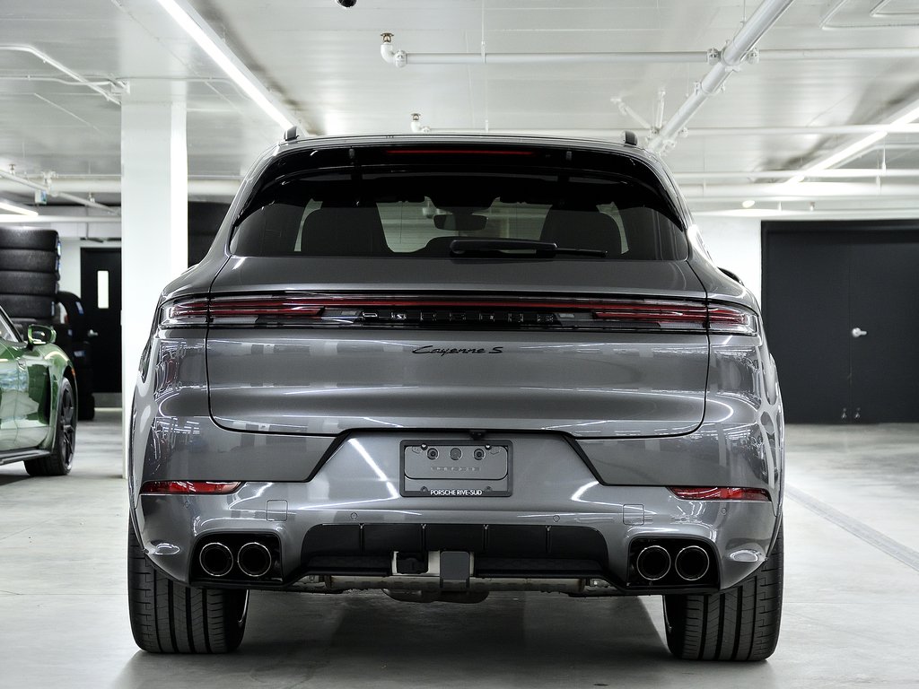 Porsche Cayenne S / Premium Plus / Air Suspension / Sport Design 2024 à Laval, Québec - 4 - w1024h768px