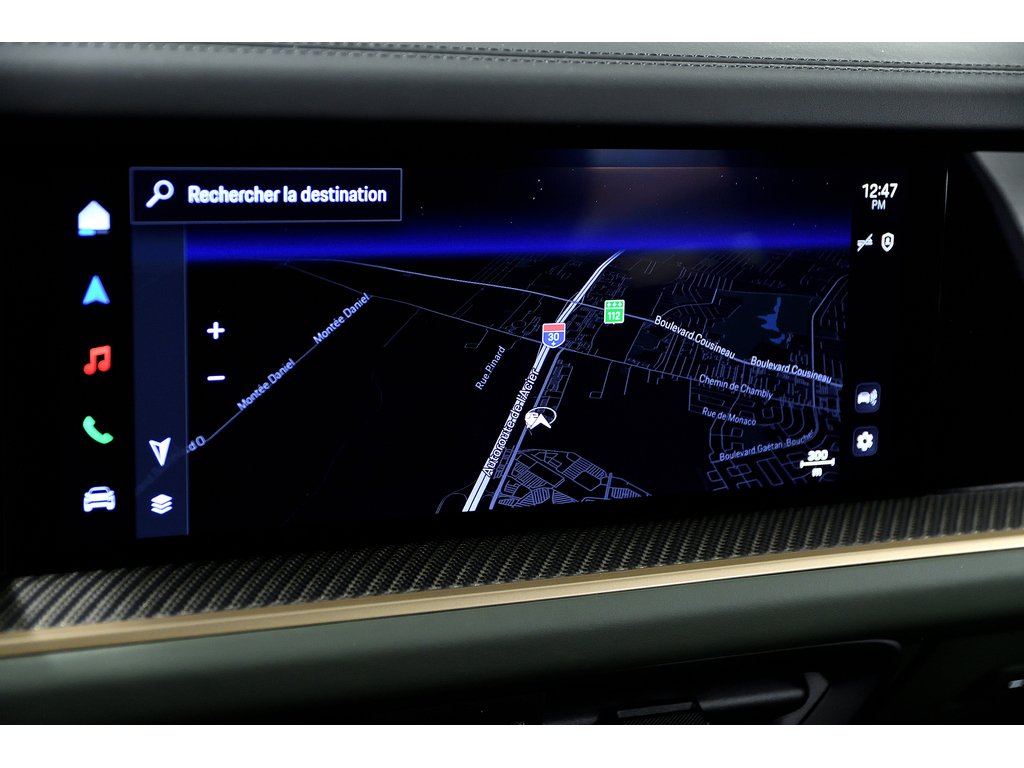 2024 Porsche Cayenne Air Suspension / Premium Package Plus / Hitch in Laval, Quebec - 29 - w1024h768px