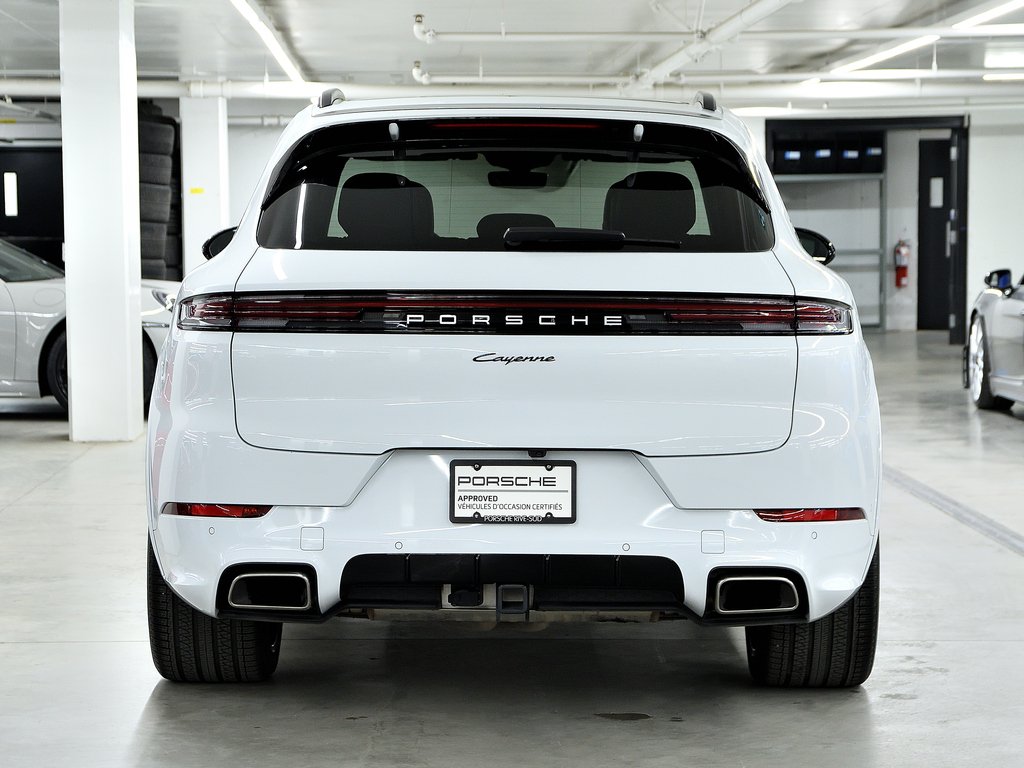 Porsche Cayenne Air Suspension / Premium Package Plus / Hitch 2024 à Laval, Québec - 4 - w1024h768px