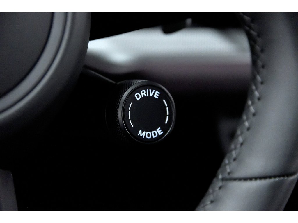 Porsche Cayenne Air Suspension / Premium Pack Plus / Trailer Hitch 2024 à Laval, Québec - 20 - w1024h768px