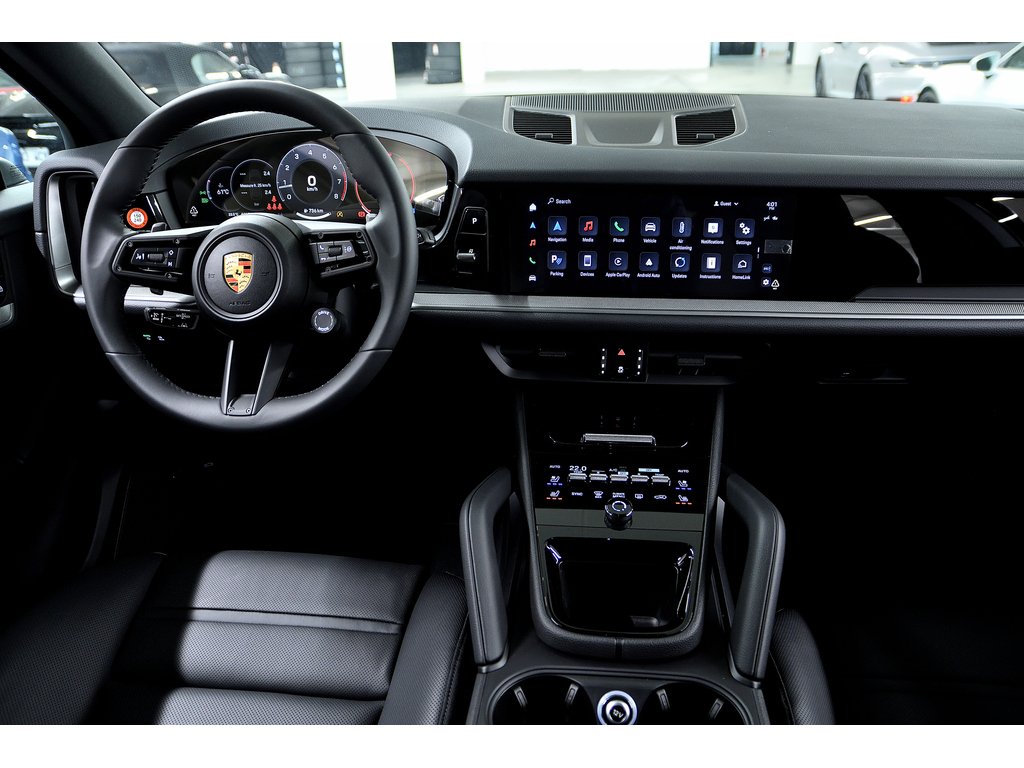 2024 Porsche Cayenne AWD / Premium Plus Package / Trailer Hitch in Laval, Quebec - 36 - w1024h768px
