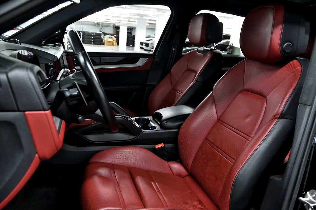 Porsche Cayenne S E-Hybrid 2024 à Laval, Québec - 13 - w1024h768px
