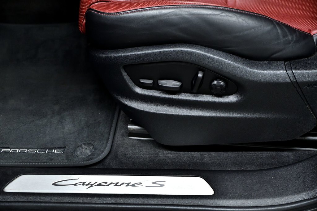 Porsche Cayenne S E-Hybrid 2024 à Laval, Québec - 21 - w1024h768px