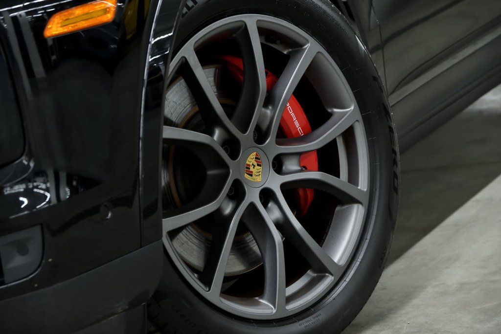 Porsche Cayenne S E-Hybrid 2024 à Laval, Québec - 8 - w1024h768px