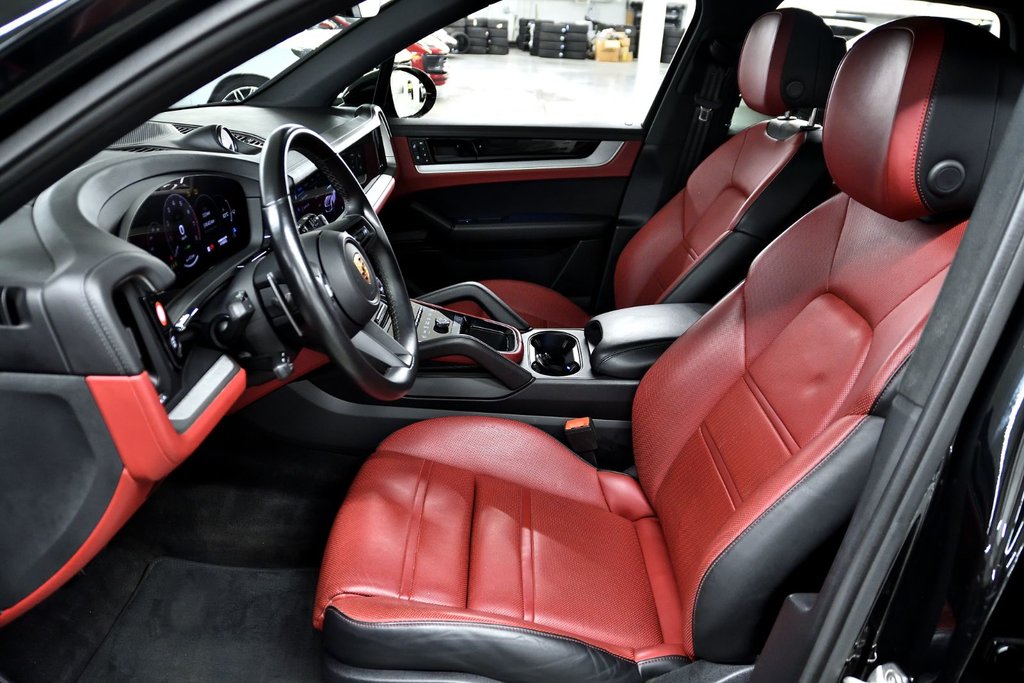 Porsche Cayenne S E-Hybrid 2024 à Laval, Québec - 14 - w1024h768px