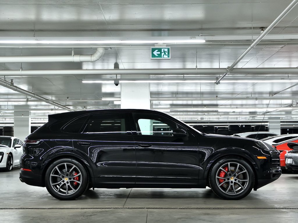 Porsche Cayenne S E-Hybrid 2024 à Laval, Québec - 2 - w1024h768px