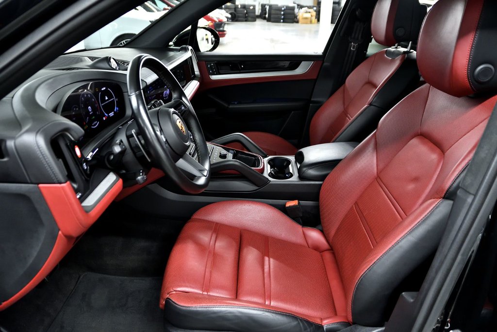 Porsche Cayenne S E-Hybrid 2024 à Laval, Québec - 38 - w1024h768px