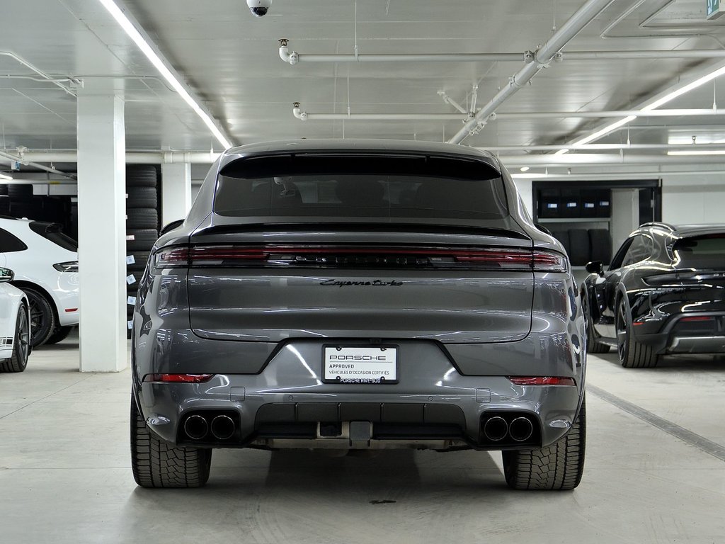 Porsche Cayenne Turbo E-Hybrid Coupe 2024 à Laval, Québec - 4 - w1024h768px