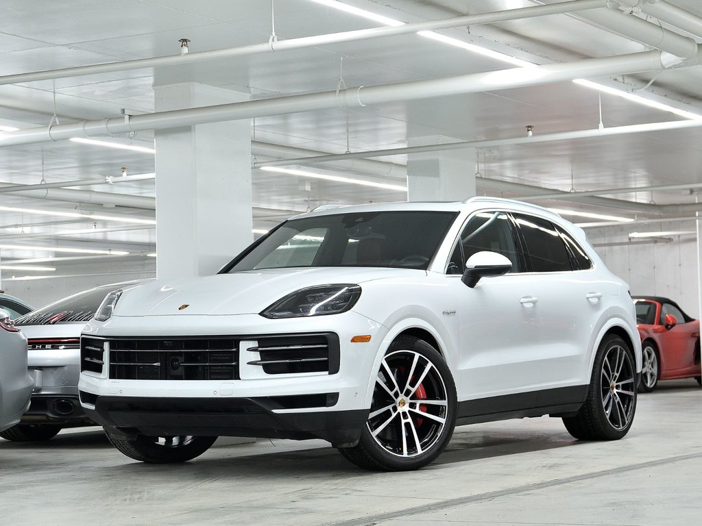 Porsche Cayenne S E-Hybrid 2025 à Laval, Québec - 1 - w1024h768px