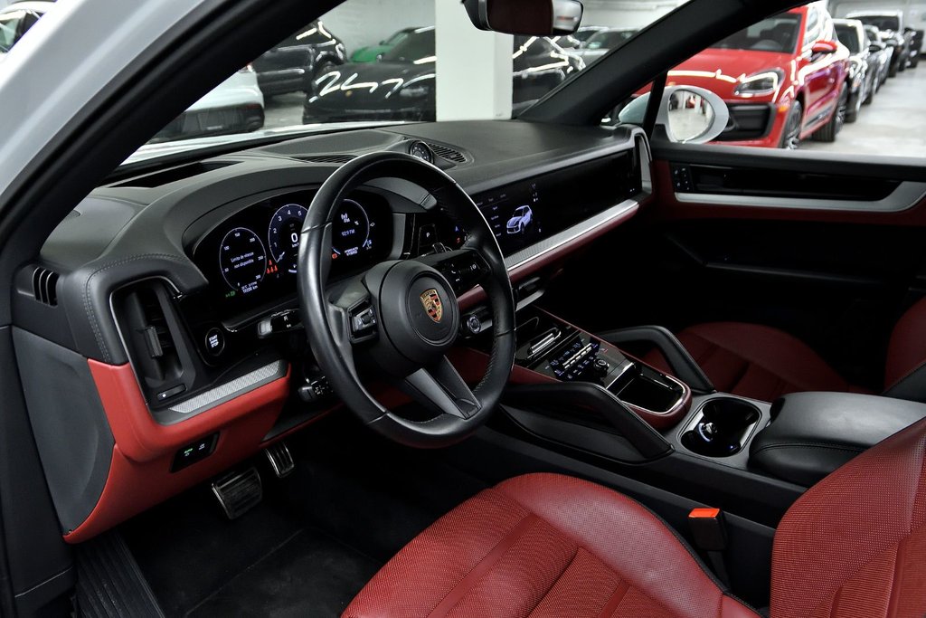 Porsche Cayenne S E-Hybrid 2025 à Laval, Québec - 14 - w1024h768px