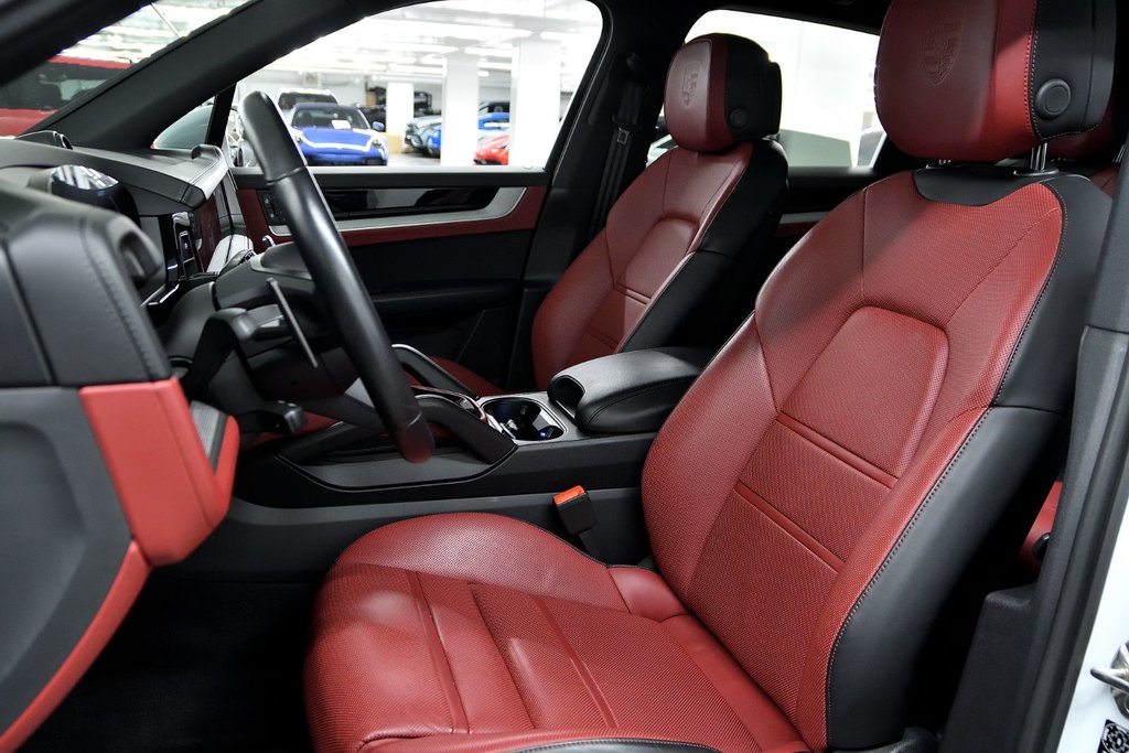 Porsche Cayenne S E-Hybrid 2025 à Laval, Québec - 18 - w1024h768px