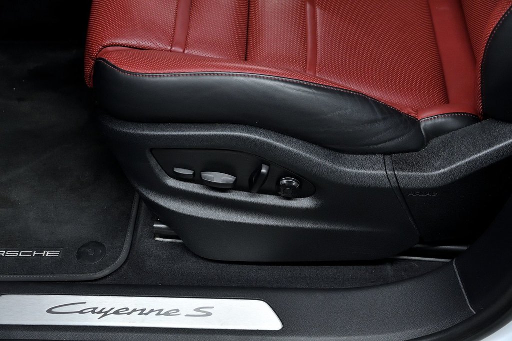 Porsche Cayenne S E-Hybrid 2025 à Laval, Québec - 16 - w1024h768px