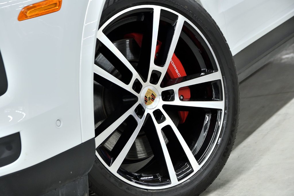 Porsche Cayenne S E-Hybrid 2025 à Laval, Québec - 7 - w1024h768px