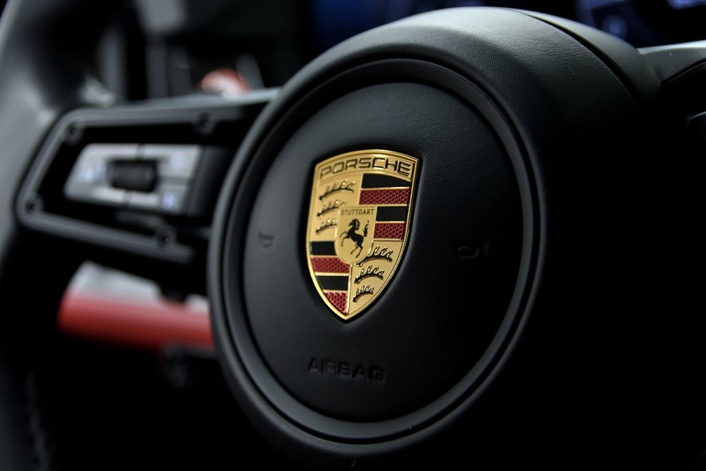 Porsche Cayenne  2025 à Laval, Québec - 21 - w1024h768px