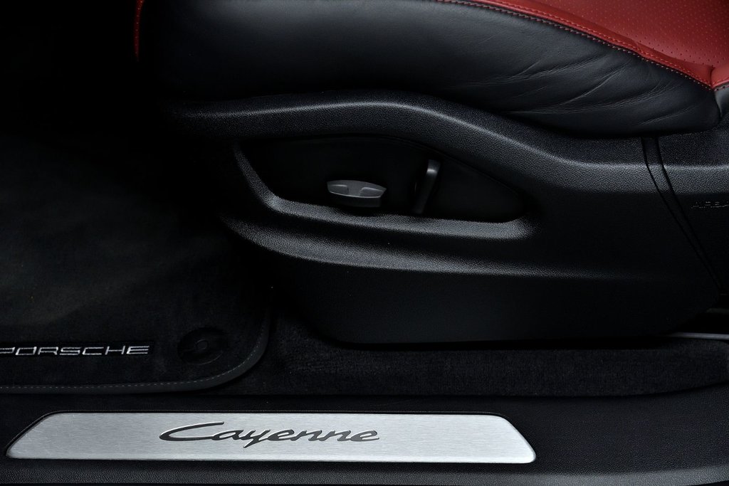 Porsche Cayenne  2025 à Laval, Québec - 20 - w1024h768px