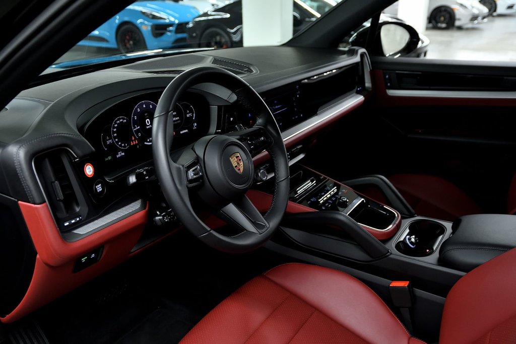Porsche Cayenne  2025 à Laval, Québec - 11 - w1024h768px