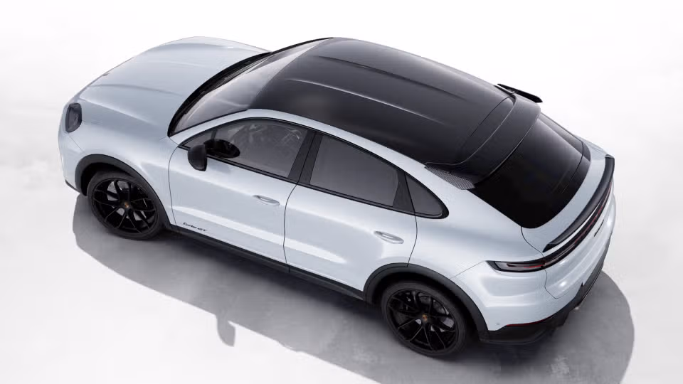 2025 Porsche Cayenne Turbo GT in Laval, Quebec - 4 - w1024h768px