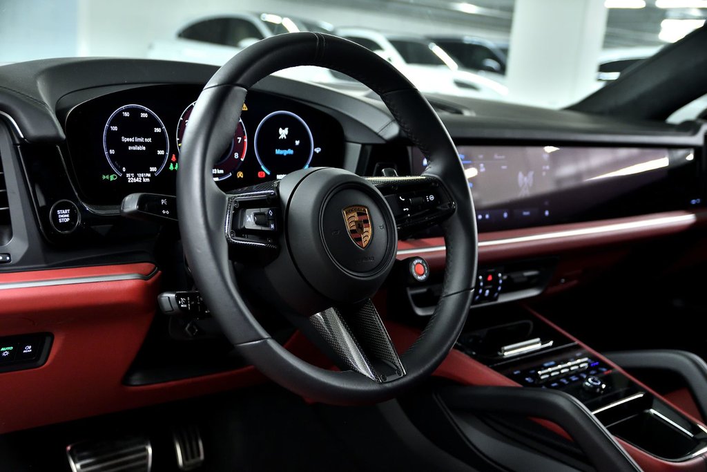 Porsche Cayenne Turbo GT 2025 à Laval, Québec - 13 - w1024h768px