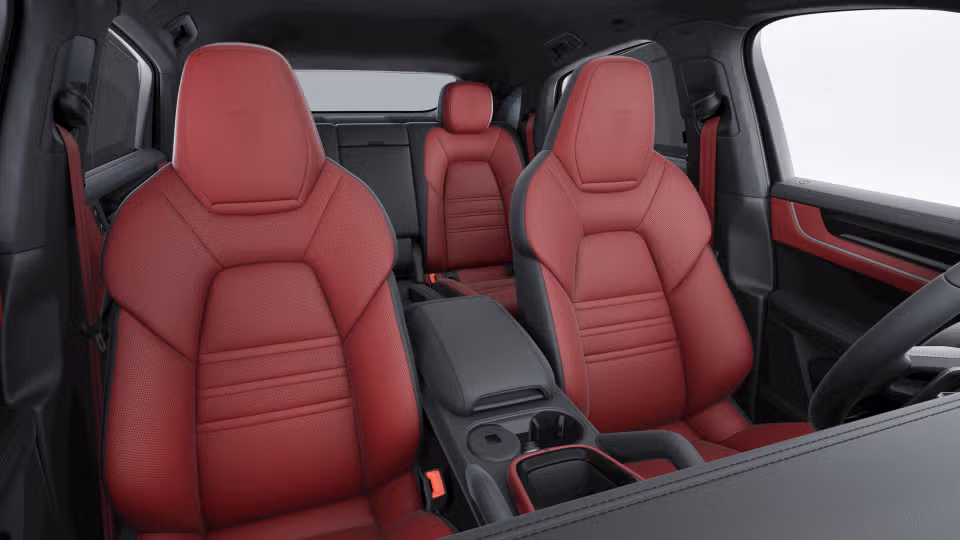 2025 Porsche Cayenne Turbo GT in Laval, Quebec - 10 - w1024h768px