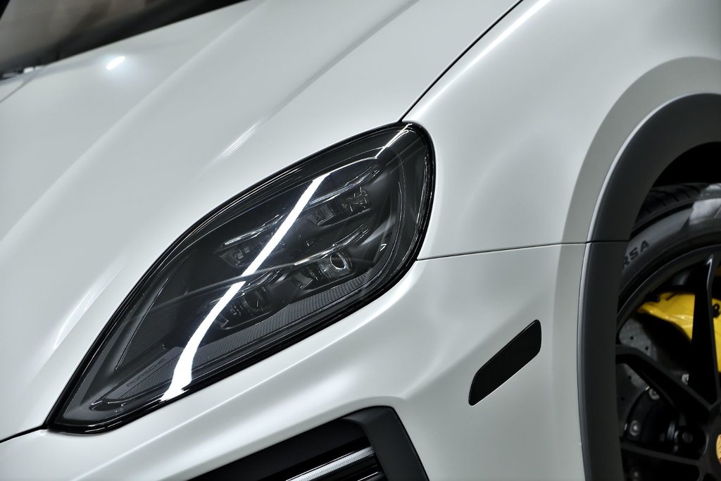 Porsche Cayenne Turbo GT 2025 à Laval, Québec - 7 - w1024h768px