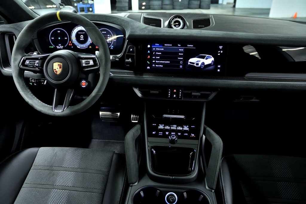 Porsche Cayenne Turbo GT 2025 à Laval, Québec - 13 - w1024h768px