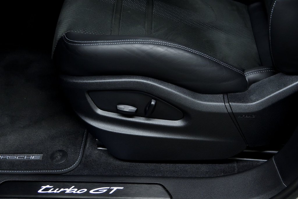 Porsche Cayenne Turbo GT 2025 à Laval, Québec - 28 - w1024h768px