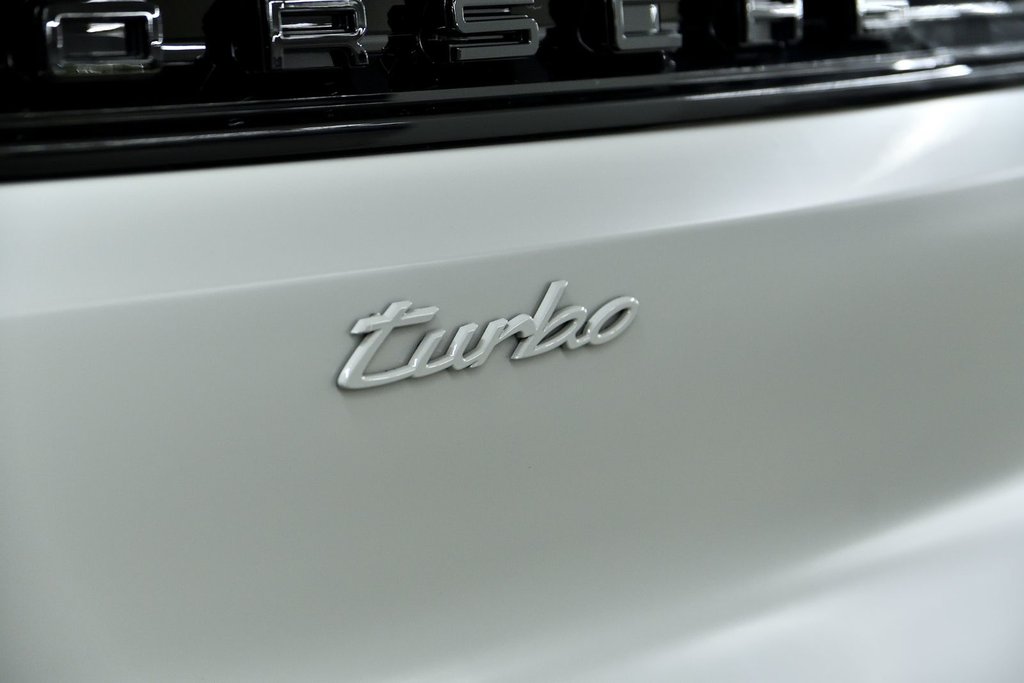 Porsche Cayenne Turbo GT 2025 à Laval, Québec - 10 - w1024h768px