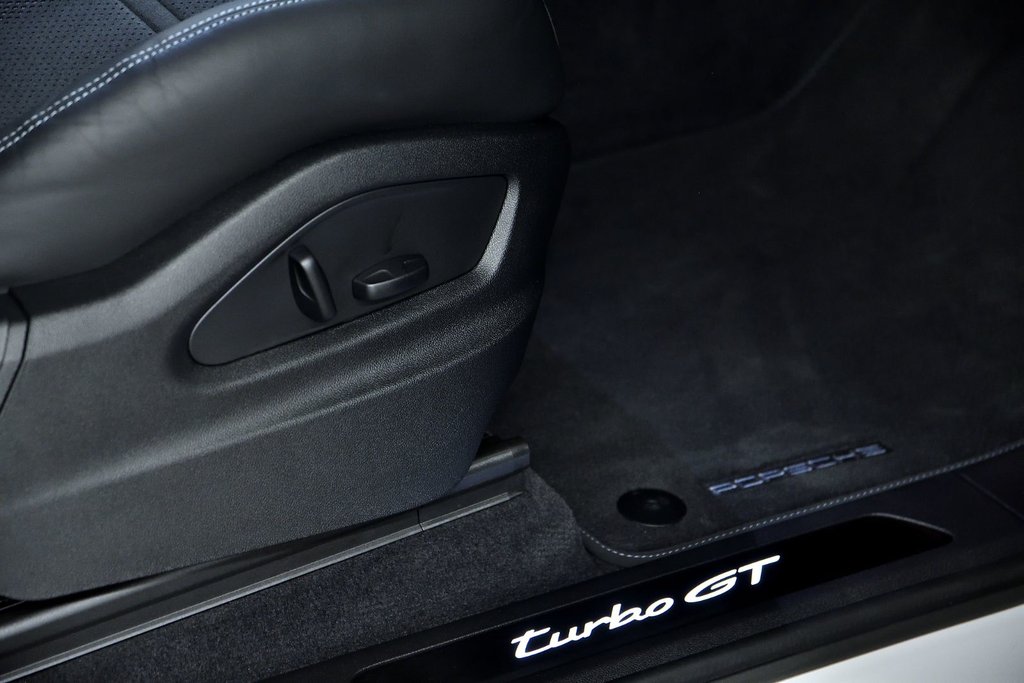 Porsche Cayenne Turbo GT 2025 à Laval, Québec - 36 - w1024h768px