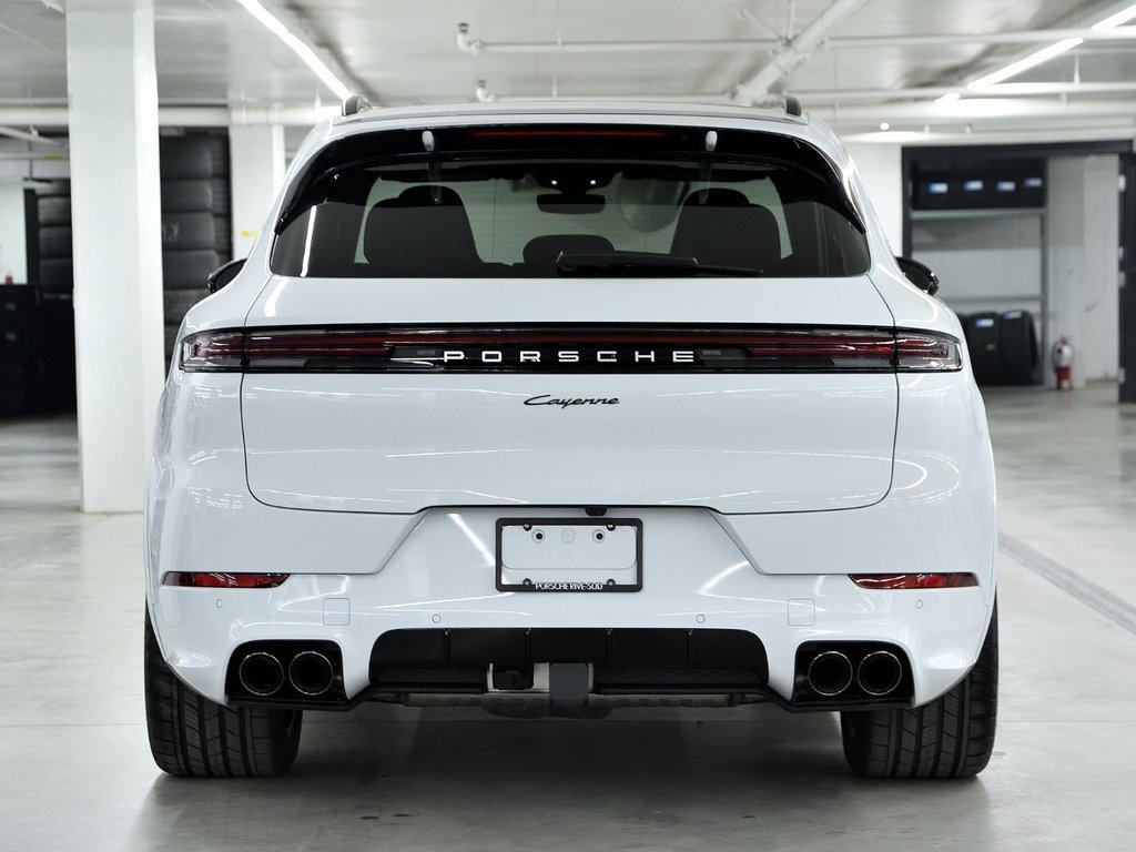 Porsche Cayenne  2025 à Laval, Québec - 4 - w1024h768px