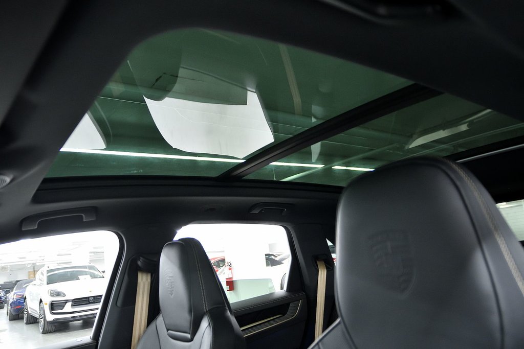 Porsche Cayenne  2025 à Laval, Québec - 45 - w1024h768px