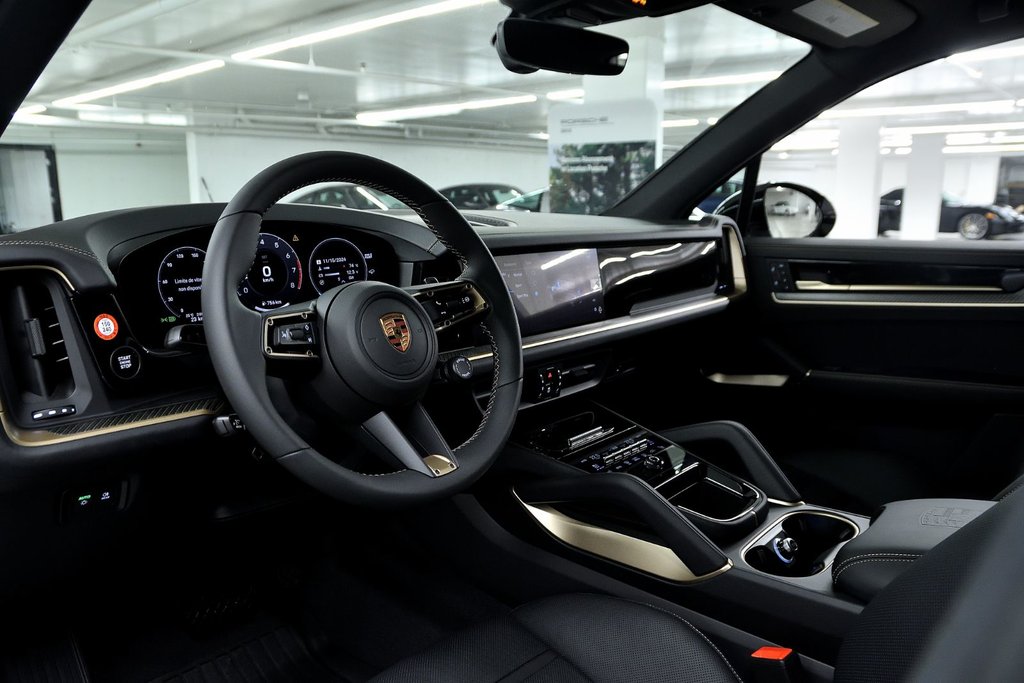 Porsche Cayenne  2025 à Laval, Québec - 17 - w1024h768px