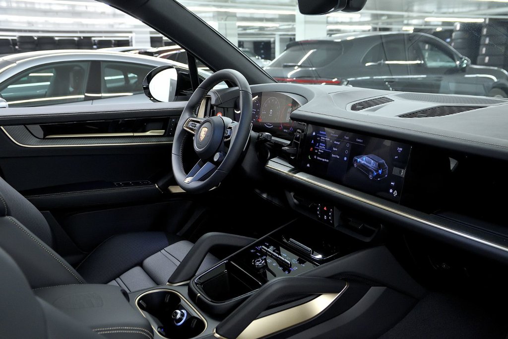 Porsche Cayenne  2025 à Laval, Québec - 36 - w1024h768px