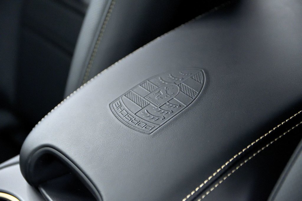 Porsche Cayenne  2025 à Laval, Québec - 42 - w1024h768px