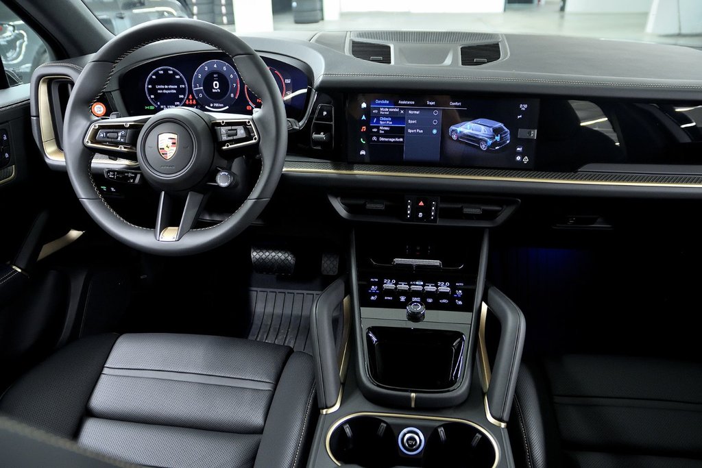 Porsche Cayenne  2025 à Laval, Québec - 35 - w1024h768px